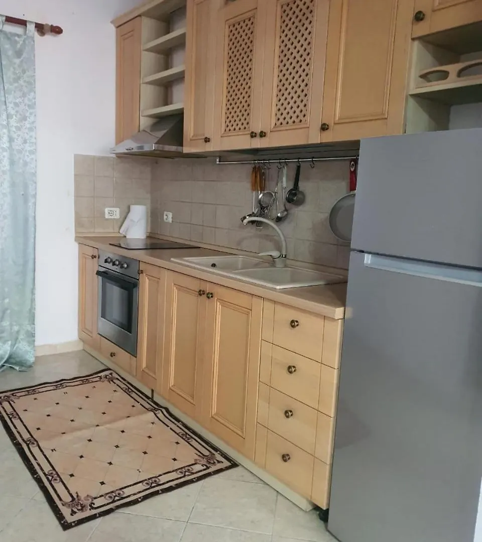 Ersasion Apartment Tirana 0*,
