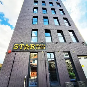 Starlight מלון